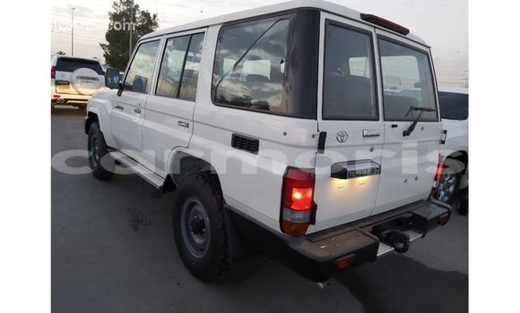 Buy Import Toyota Land Cruiser White Car in Import - Dubai in Agalega Islands Buy Import Toyota Land Cruiser White Car in Import - Dubai in Agalega Islands
