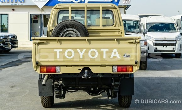 Buy Import Toyota Land Cruiser Beige Car in Import - Dubai in Agalega Islands Buy Import Toyota Land Cruiser Beige Car in Import - Dubai in Agalega Islands