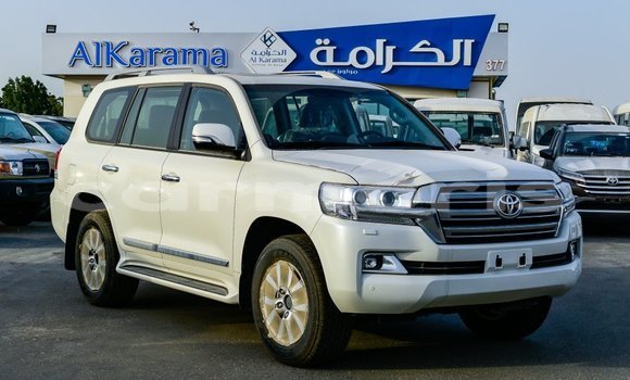 Buy Import Toyota Land Cruiser White Car in Import - Dubai in Agalega Islands Buy Import Toyota Land Cruiser White Car in Import - Dubai in Agalega Islands
