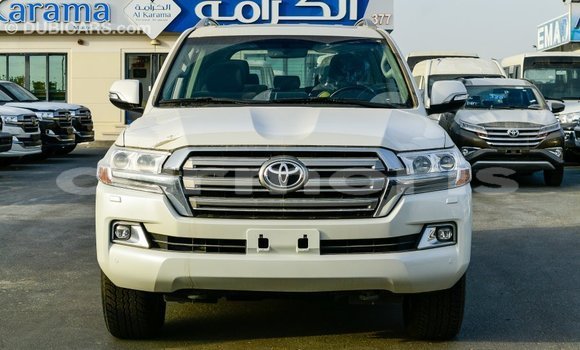 Buy Import Toyota Land Cruiser White Car in Import - Dubai in Agalega Islands Buy Import Toyota Land Cruiser White Car in Import - Dubai in Agalega Islands