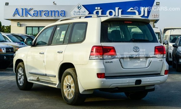 Buy Import Toyota Land Cruiser White Car in Import - Dubai in Agalega Islands Buy Import Toyota Land Cruiser White Car in Import - Dubai in Agalega Islands