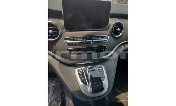 Buy Import Mercedes-Benz 250 Black Car in Import - Dubai in Agalega Islands Buy Import Mercedes-Benz 250 Black Car in Import - Dubai in Agalega Islands