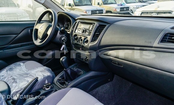 Buy Import Mitsubishi L200 White Car in Import - Dubai in Agalega Islands Buy Import Mitsubishi L200 White Car in Import - Dubai in Agalega Islands