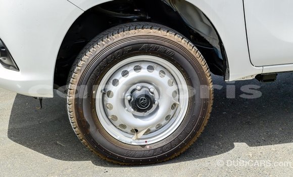 Acheter Import Voiture Toyota Hilux Blanc à Import - Dubai, Îles Agalega Acheter Import Voiture Toyota Hilux Blanc à Import - Dubai, Îles Agalega