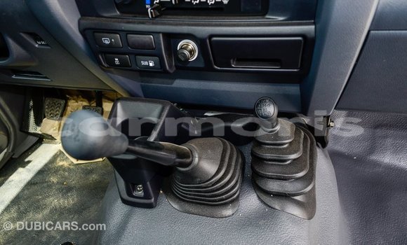 Buy Import Toyota Land Cruiser White Car in Import - Dubai in Agalega Islands Buy Import Toyota Land Cruiser White Car in Import - Dubai in Agalega Islands