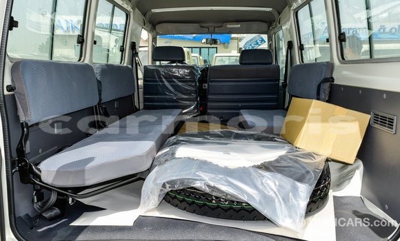 Buy Import Toyota Land Cruiser White Car in Import - Dubai in Agalega Islands Buy Import Toyota Land Cruiser White Car in Import - Dubai in Agalega Islands