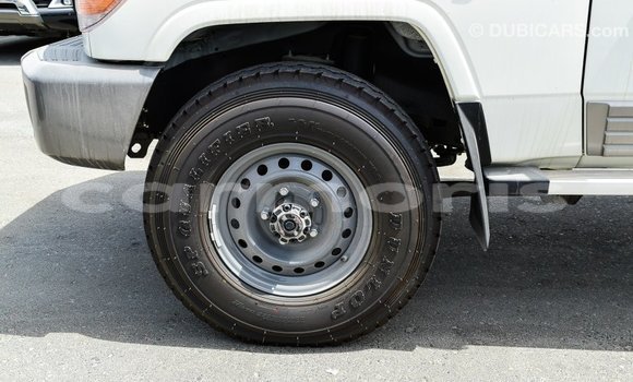 Buy Import Toyota Land Cruiser White Car in Import - Dubai in Agalega Islands Buy Import Toyota Land Cruiser White Car in Import - Dubai in Agalega Islands