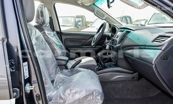 Acheter Import Voiture Mitsubishi L200 Autre à Import - Dubai, Îles Agalega Acheter Import Voiture Mitsubishi L200 Autre à Import - Dubai, Îles Agalega
