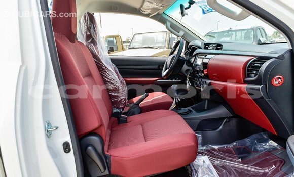 Buy Import Toyota Hilux White Car in Import - Dubai in Agalega Islands Buy Import Toyota Hilux White Car in Import - Dubai in Agalega Islands