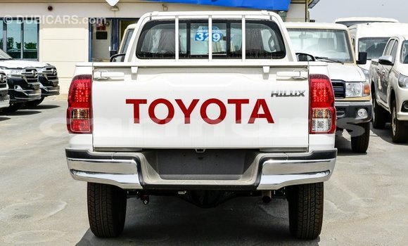 Buy Import Toyota Hilux White Car in Import - Dubai in Agalega Islands Buy Import Toyota Hilux White Car in Import - Dubai in Agalega Islands