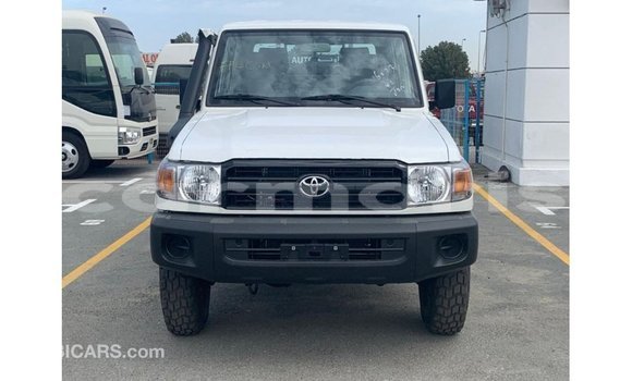 Buy Import Toyota Land Cruiser White Car in Import - Dubai in Agalega Islands Buy Import Toyota Land Cruiser White Car in Import - Dubai in Agalega Islands