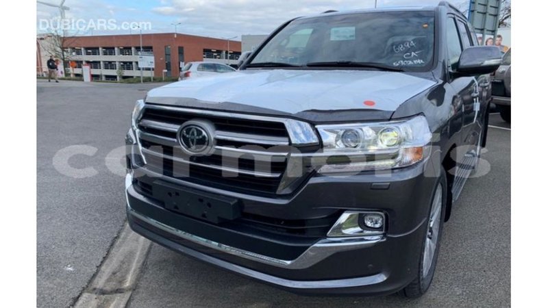 Big with watermark toyota land cruiser agalega islands import dubai 4036