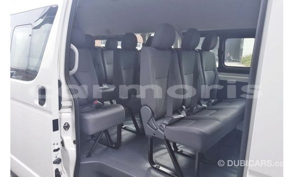 Buy Import Toyota Hiace White Car in Import - Dubai in Agalega Islands Buy Import Toyota Hiace White Car in Import - Dubai in Agalega Islands