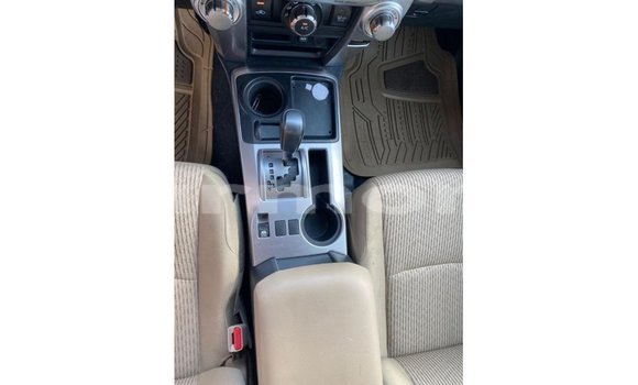 Buy Import Toyota HiAce White Truck in Import - Dubai in Agalega Islands Buy Import Toyota HiAce White Truck in Import - Dubai in Agalega Islands