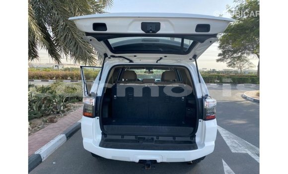 Buy Import Toyota HiAce White Truck in Import - Dubai in Agalega Islands Buy Import Toyota HiAce White Truck in Import - Dubai in Agalega Islands