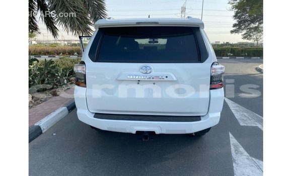 Buy Import Toyota HiAce White Truck in Import - Dubai in Agalega Islands Buy Import Toyota HiAce White Truck in Import - Dubai in Agalega Islands