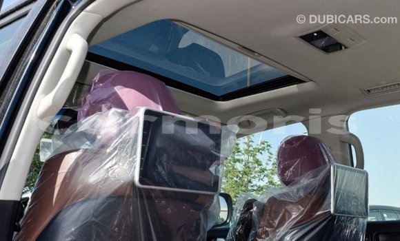 Acheter Import Voiture Toyota Land Cruiser Noir à Import - Dubai, Îles Agalega Acheter Import Voiture Toyota Land Cruiser Noir à Import - Dubai, Îles Agalega