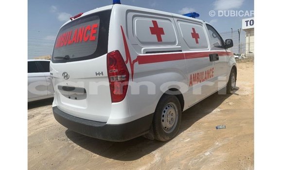 Buy Import Hyundai Accent White Car in Import - Dubai in Agalega Islands Buy Import Hyundai Accent White Car in Import - Dubai in Agalega Islands