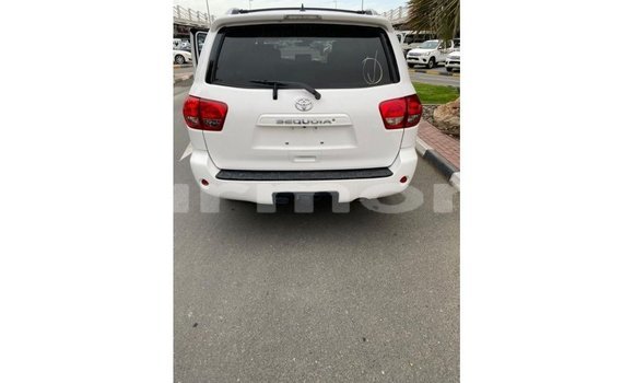 Buy Import Toyota Sequoia White Car in Import - Dubai in Agalega Islands Buy Import Toyota Sequoia White Car in Import - Dubai in Agalega Islands