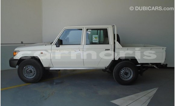 Buy Import Toyota Land Cruiser White Car in Import - Dubai in Agalega Islands Buy Import Toyota Land Cruiser White Car in Import - Dubai in Agalega Islands