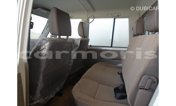 Buy Import Toyota Land Cruiser White Car in Import - Dubai in Agalega Islands Buy Import Toyota Land Cruiser White Car in Import - Dubai in Agalega Islands