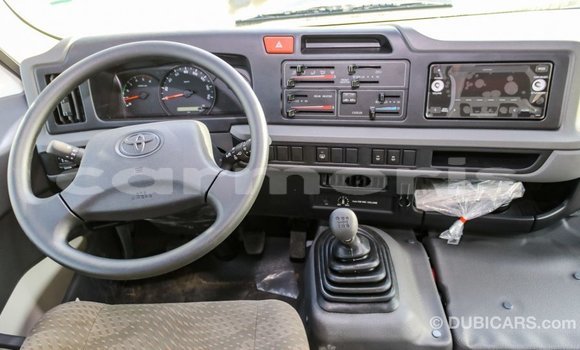 Acheter Import Voiture Toyota Coaster Blanc à Import - Dubai, Îles Agalega Acheter Import Voiture Toyota Coaster Blanc à Import - Dubai, Îles Agalega