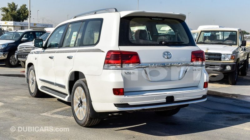 Big with watermark toyota land cruiser agalega islands import dubai 4054