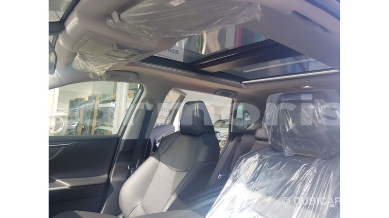 Big with watermark toyota hiace agalega islands import dubai 4079