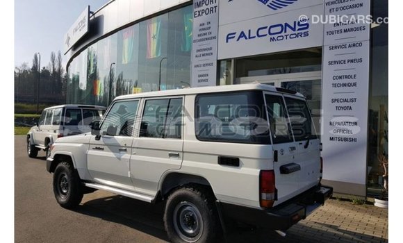 Buy Import Toyota Land Cruiser White Car in Import - Dubai in Agalega Islands Buy Import Toyota Land Cruiser White Car in Import - Dubai in Agalega Islands