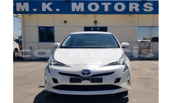 Acheter Import Voiture Toyota Prius Blanc à Import - Dubai, Îles Agalega Acheter Import Voiture Toyota Prius Blanc à Import - Dubai, Îles Agalega