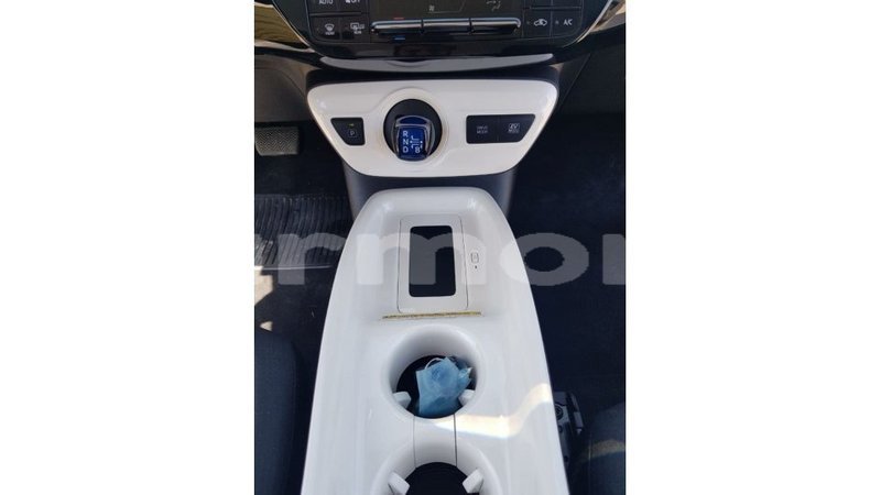 Big with watermark toyota prius agalega islands import dubai 4088