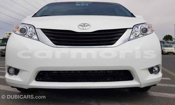 Buy Import Toyota Sienna White Car in Import - Dubai in Agalega Islands Buy Import Toyota Sienna White Car in Import - Dubai in Agalega Islands