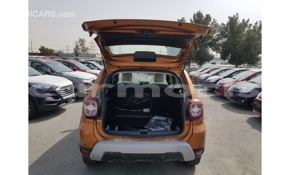 Buy Import Renault 19 Green Car in Import - Dubai in Agalega Islands Buy Import Renault 19 Green Car in Import - Dubai in Agalega Islands