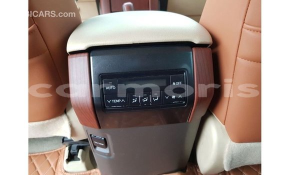 Buy Import Toyota Prado White Car in Import - Dubai in Agalega Islands Buy Import Toyota Prado White Car in Import - Dubai in Agalega Islands