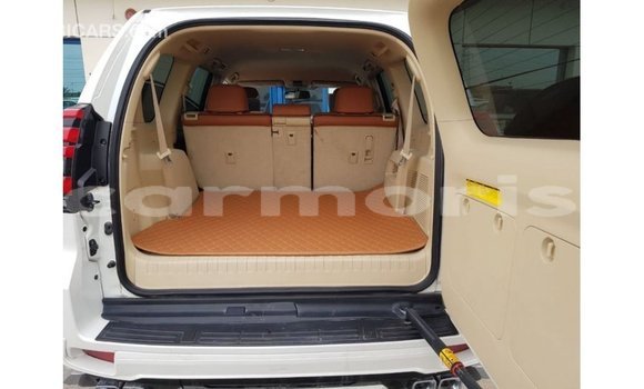 Buy Import Toyota Prado White Car in Import - Dubai in Agalega Islands Buy Import Toyota Prado White Car in Import - Dubai in Agalega Islands