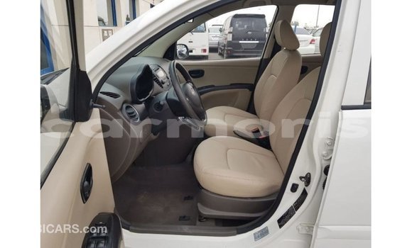 Buy Import Hyundai i10 White Car in Import - Dubai in Agalega Islands Buy Import Hyundai i10 White Car in Import - Dubai in Agalega Islands