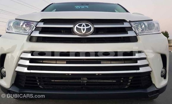 Buy Import Toyota Highlander White Car in Import - Dubai in Agalega Islands Buy Import Toyota Highlander White Car in Import - Dubai in Agalega Islands