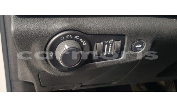 Buy Import Chrysler 200 White Car in Import - Dubai in Agalega Islands Buy Import Chrysler 200 White Car in Import - Dubai in Agalega Islands