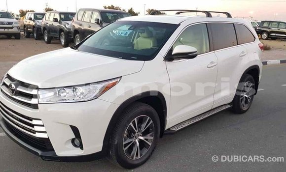 Buy Import Toyota Highlander White Car in Import - Dubai in Agalega Islands Buy Import Toyota Highlander White Car in Import - Dubai in Agalega Islands