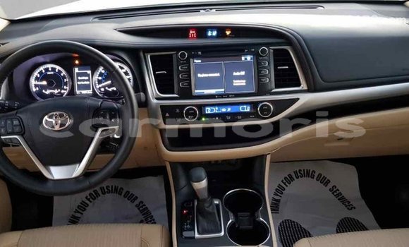 Buy Import Toyota Highlander White Car in Import - Dubai in Agalega Islands Buy Import Toyota Highlander White Car in Import - Dubai in Agalega Islands