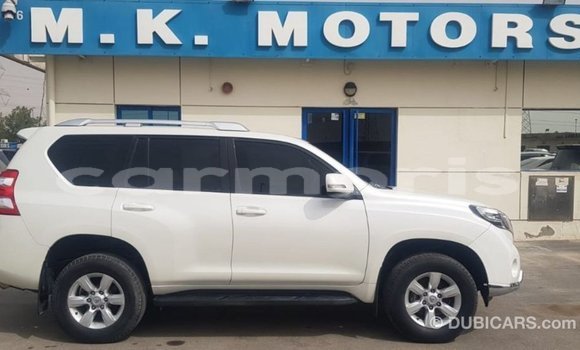 Buy Import Toyota Land Cruiser White Car in Import - Dubai in Agalega Islands Buy Import Toyota Land Cruiser White Car in Import - Dubai in Agalega Islands