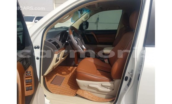 Buy Import Toyota Land Cruiser White Car in Import - Dubai in Agalega Islands Buy Import Toyota Land Cruiser White Car in Import - Dubai in Agalega Islands