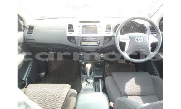 Buy Import Toyota Hilux White Car in Import - Dubai in Agalega Islands Buy Import Toyota Hilux White Car in Import - Dubai in Agalega Islands
