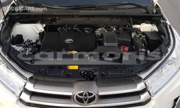 Buy Import Toyota Highlander White Car in Import - Dubai in Agalega Islands Buy Import Toyota Highlander White Car in Import - Dubai in Agalega Islands