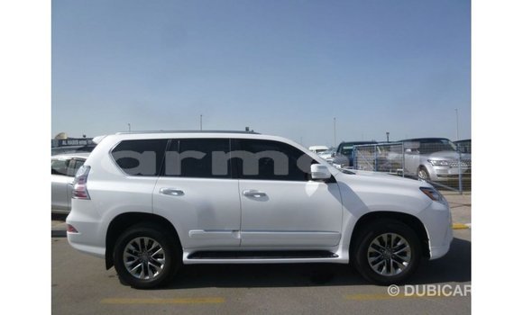 Acheter Import Voiture Lexus GX Blanc à Import - Dubai, Îles Agalega Acheter Import Voiture Lexus GX Blanc à Import - Dubai, Îles Agalega