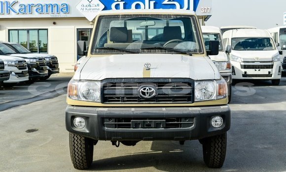 Buy Import Toyota Land Cruiser Beige Car in Import - Dubai in Agalega Islands Buy Import Toyota Land Cruiser Beige Car in Import - Dubai in Agalega Islands