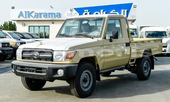 Buy Import Toyota Land Cruiser Beige Car in Import - Dubai in Agalega Islands Buy Import Toyota Land Cruiser Beige Car in Import - Dubai in Agalega Islands