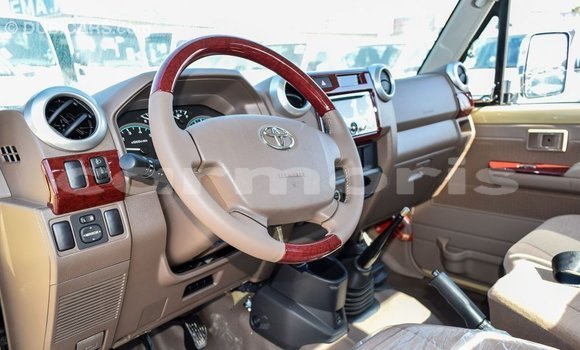Buy Import Toyota Land Cruiser Beige Car in Import - Dubai in Agalega Islands Buy Import Toyota Land Cruiser Beige Car in Import - Dubai in Agalega Islands