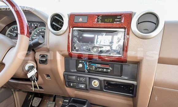 Buy Import Toyota Land Cruiser Beige Car in Import - Dubai in Agalega Islands Buy Import Toyota Land Cruiser Beige Car in Import - Dubai in Agalega Islands