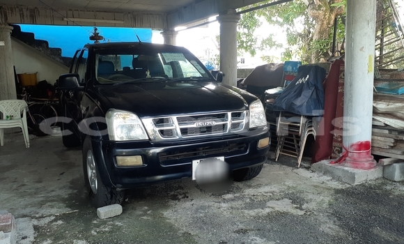 Buy Used Isuzu D–MAX Black Car in Camp de Masque Pave in Flacq